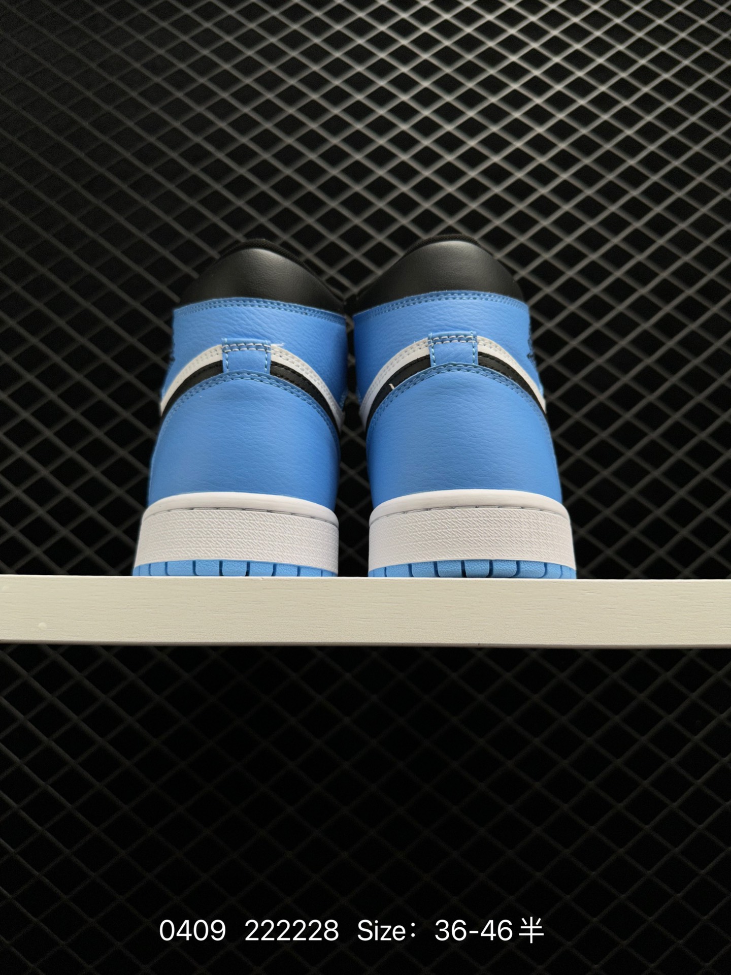 Air Jordan 1 High OG“University Blue”